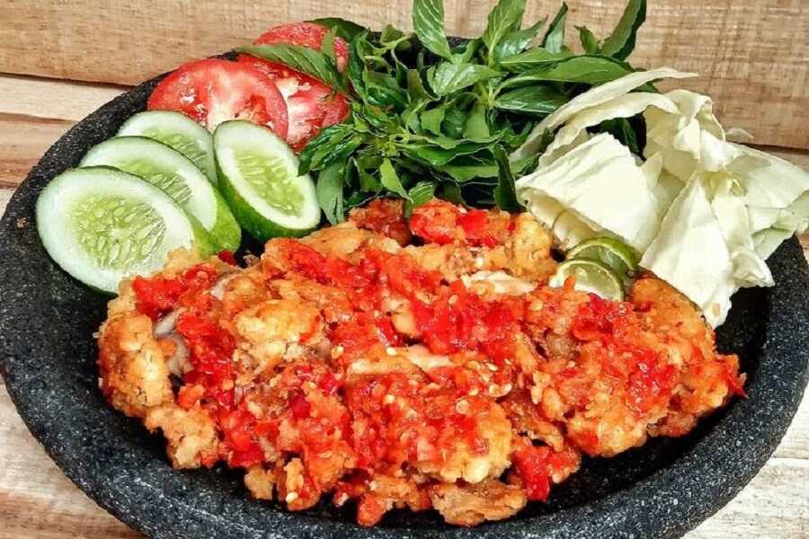 Detail Foto Makanan Ayam Geprek Nomer 23