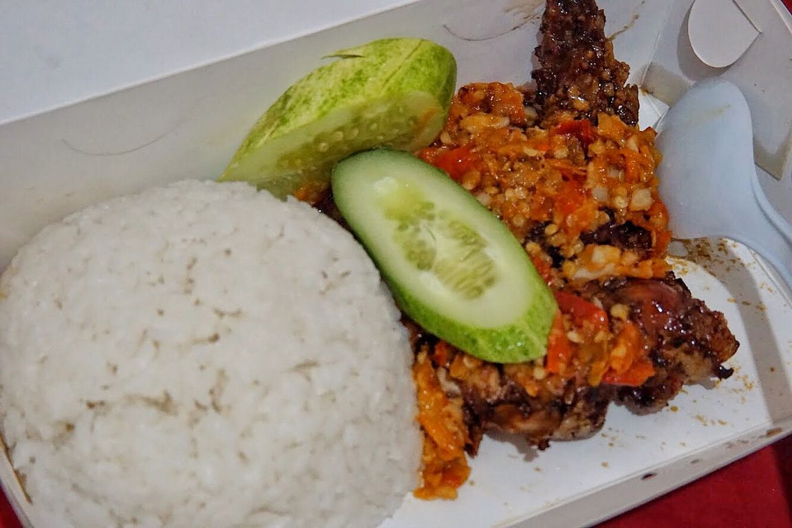 Detail Foto Makanan Ayam Geprek Nomer 28