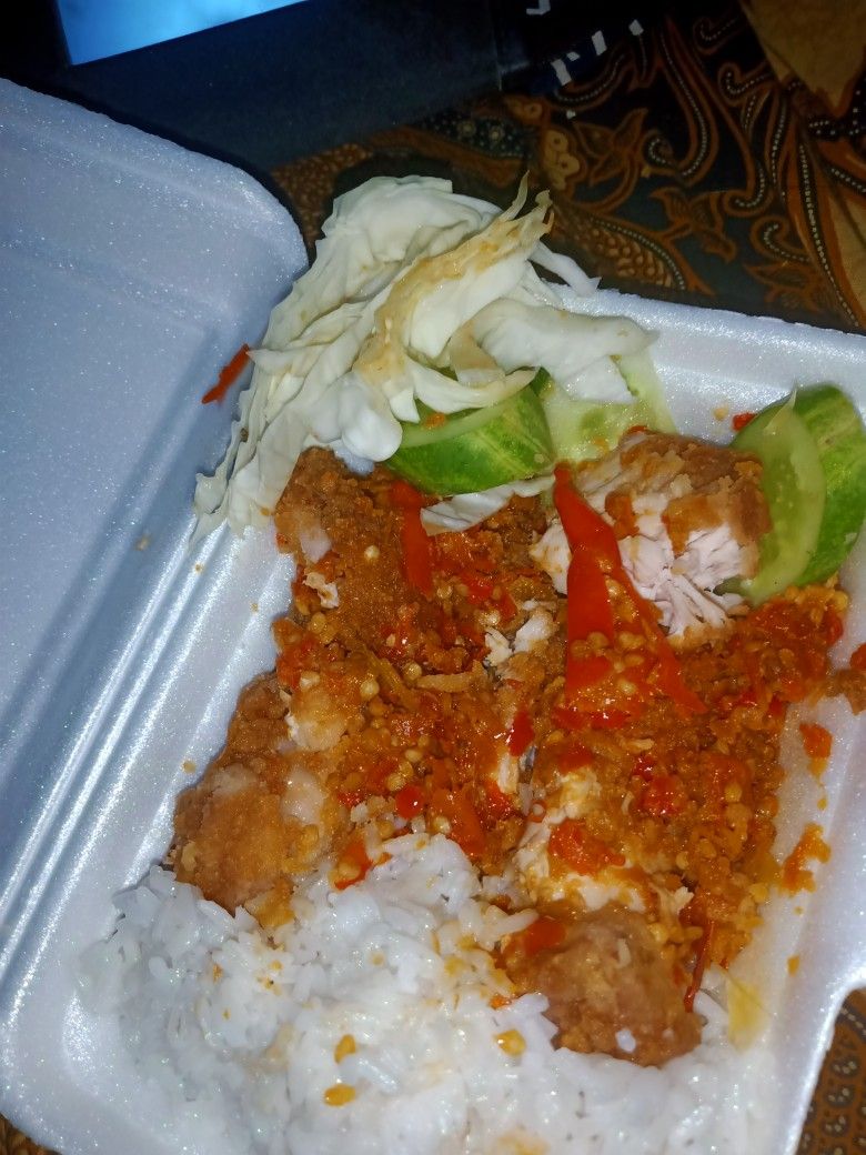 Detail Foto Makanan Ayam Geprek Nomer 8