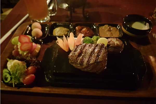 Detail Foto Makanan Steak Nomer 47