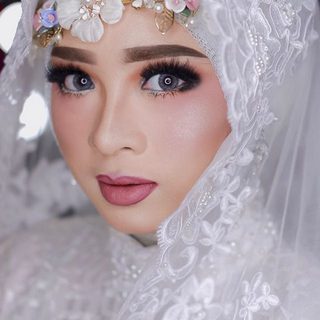 Detail Foto Make Up Pengantin Nomer 28