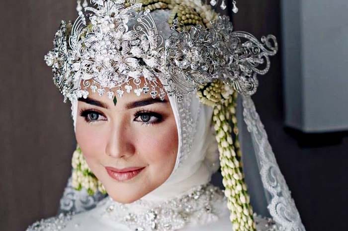 Detail Foto Make Up Pengantin Nomer 49