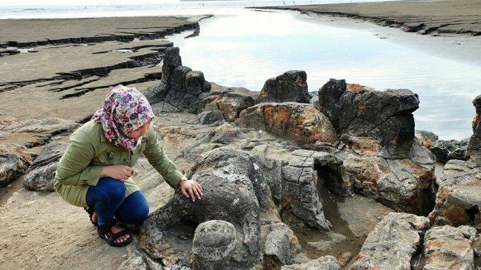 Detail Foto Malin Kundang Anak Durhaka Nomer 45