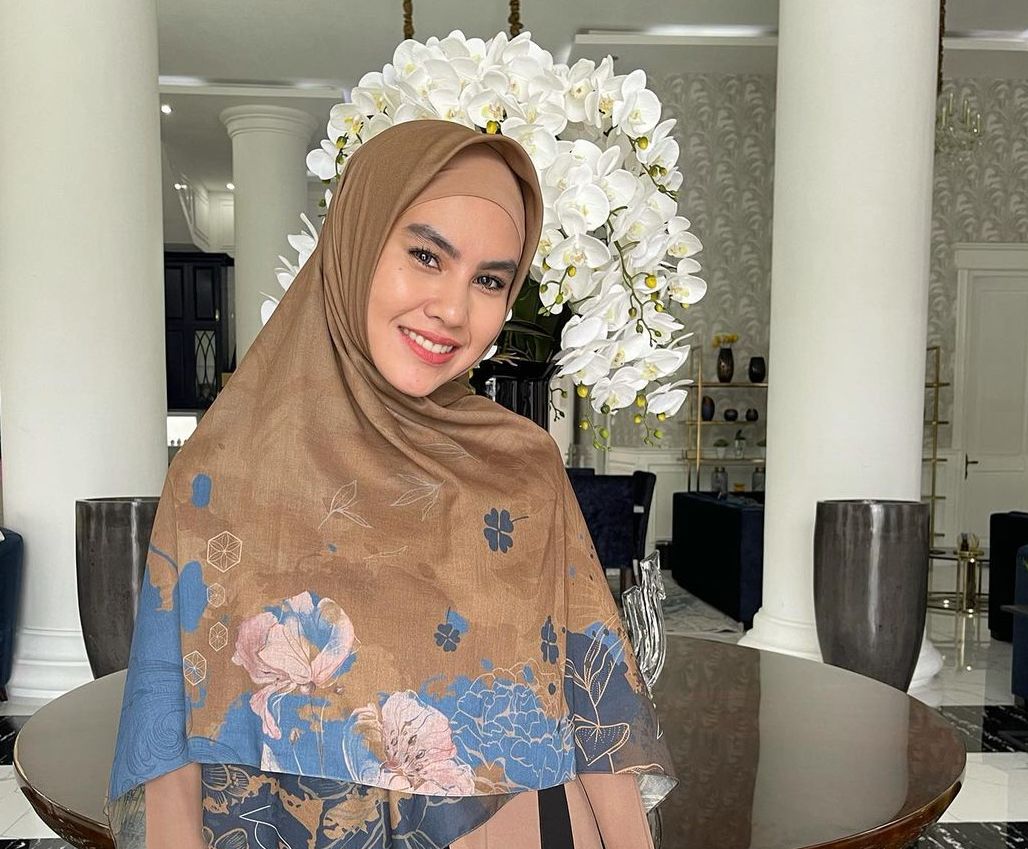 Detail Foto Mantan Istri Habib Usman Bin Yahya Nomer 49