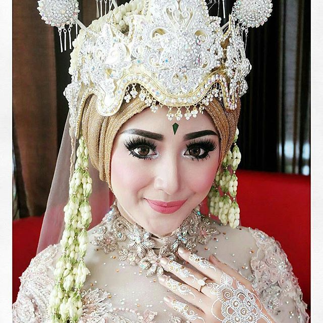 Detail Foto Manten Cantik Nomer 4