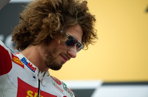 Detail Foto Marco Simoncelli Nomer 52