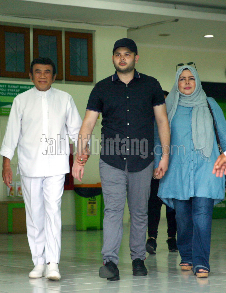 Detail Foto Marwah Ali Istri Rhoma Irama Nomer 13