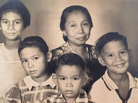 Detail Foto Masa Kecil Jokowi Nomer 27