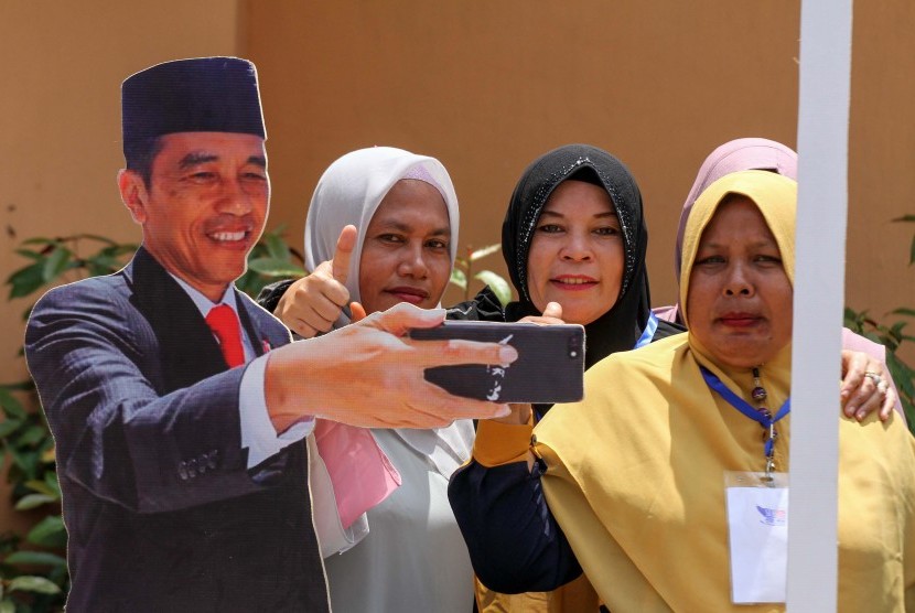 Detail Foto Masa Kecil Jokowi Nomer 36