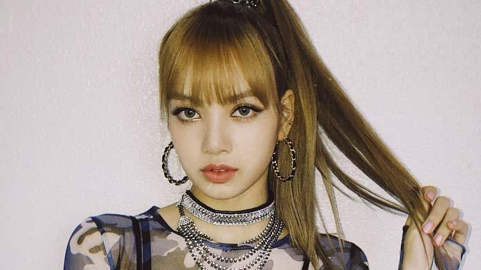 Detail Foto Masa Kecil Lisa Blackpink Nomer 52