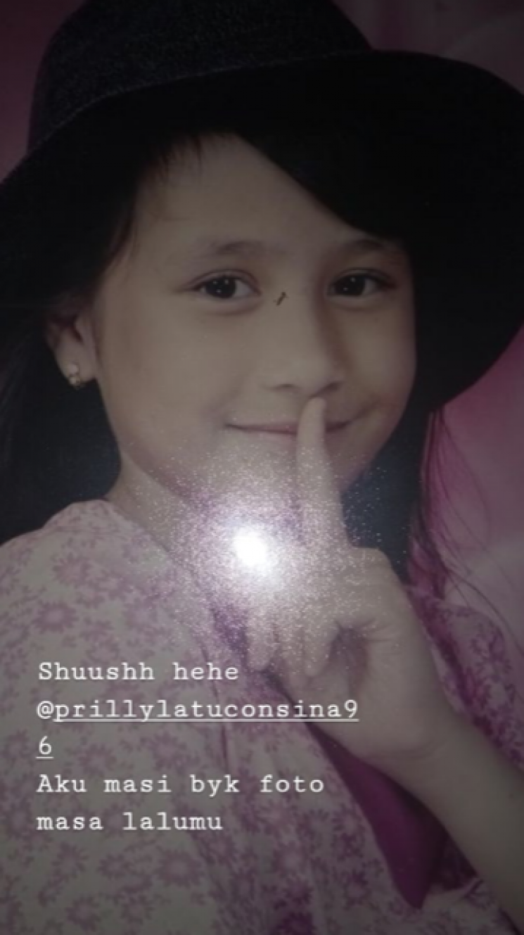 Detail Foto Masa Kecil Prilly Latuconsina Nomer 22