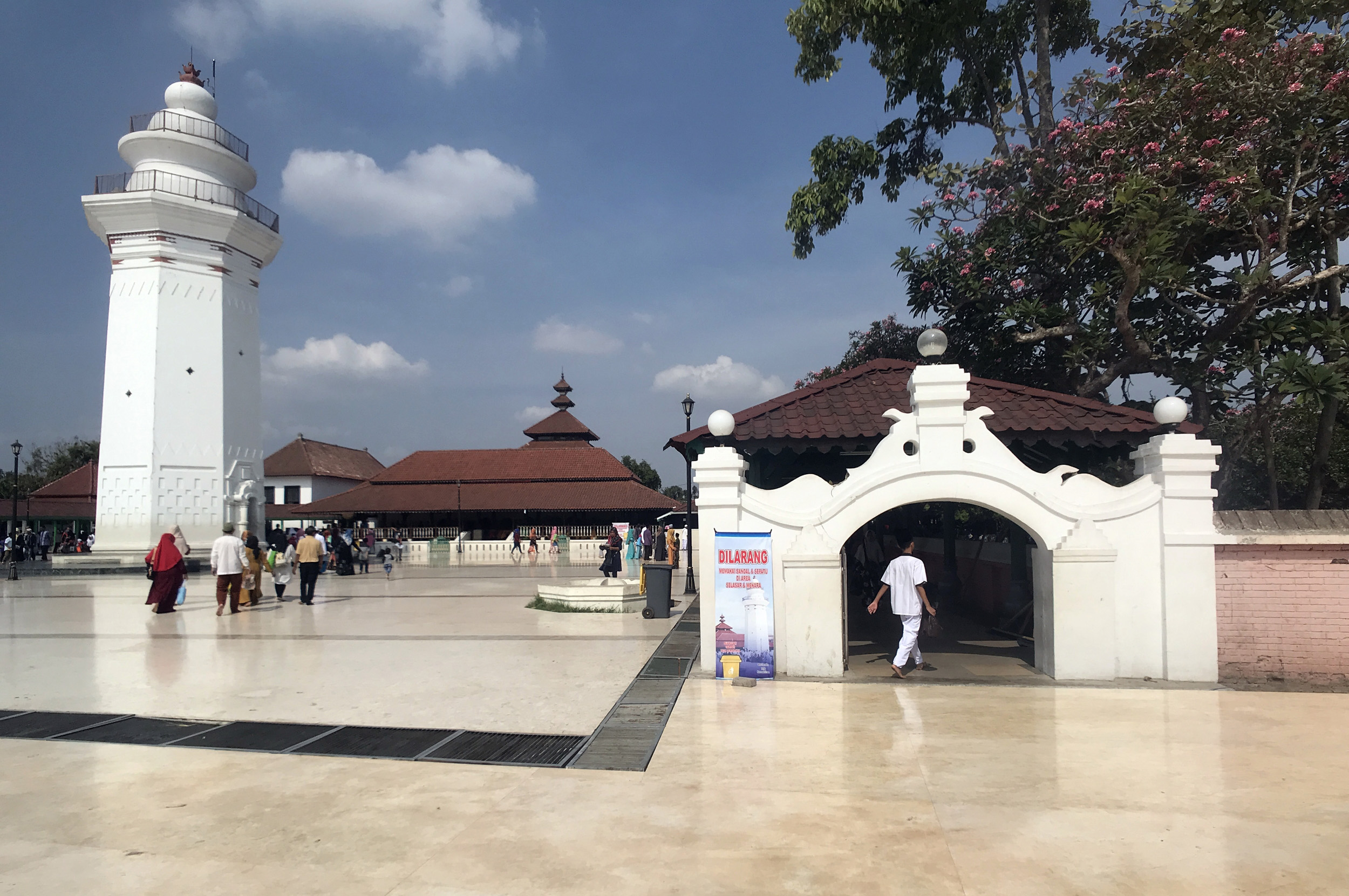 Detail Foto Masjid Agung Banten Nomer 17