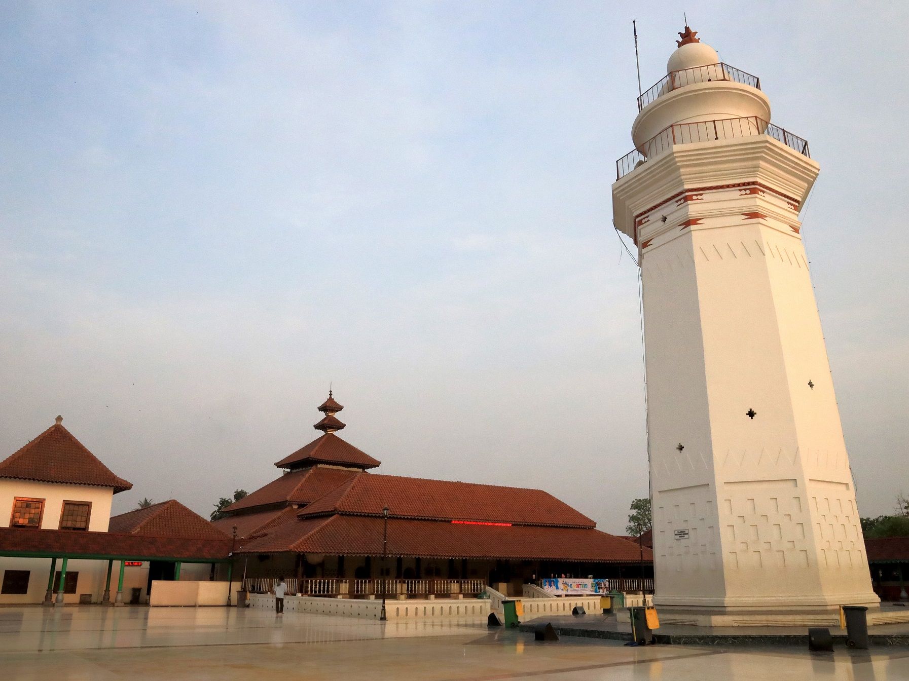 Detail Foto Masjid Agung Banten Koleksi Nomer 24