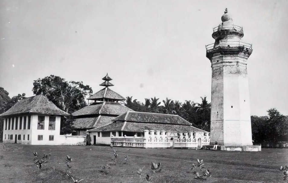 Detail Foto Masjid Agung Banten Nomer 40