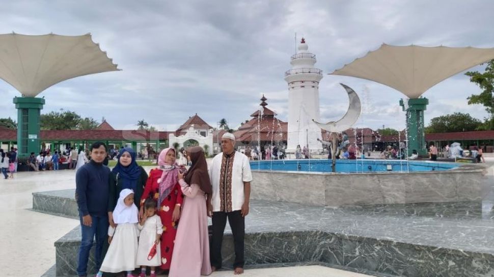 Detail Foto Masjid Agung Banten Nomer 7