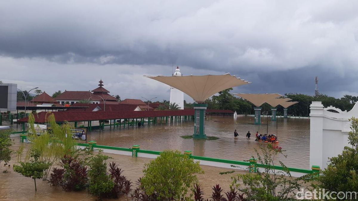 Detail Foto Masjid Agung Banten Nomer 10