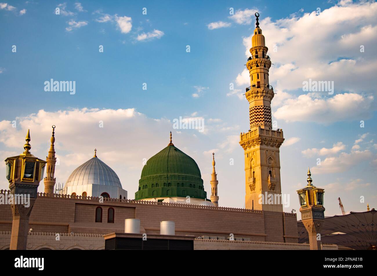 Detail Foto Masjid Nabawi Nomer 8