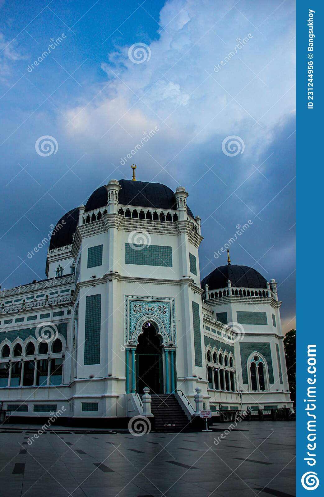 Detail Foto Masjid Raya Medan Nomer 22