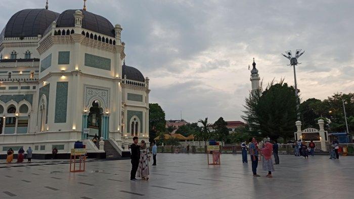 Detail Foto Masjid Raya Medan Nomer 37