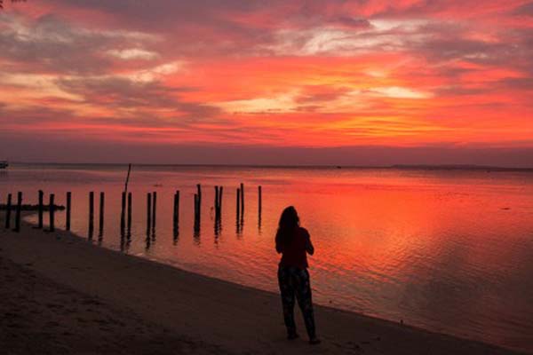 Detail Foto Matahari Terbenam Di Pantai Nomer 24