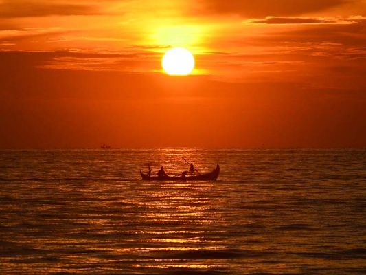 Detail Foto Matahari Terbenam Di Pantai Nomer 38