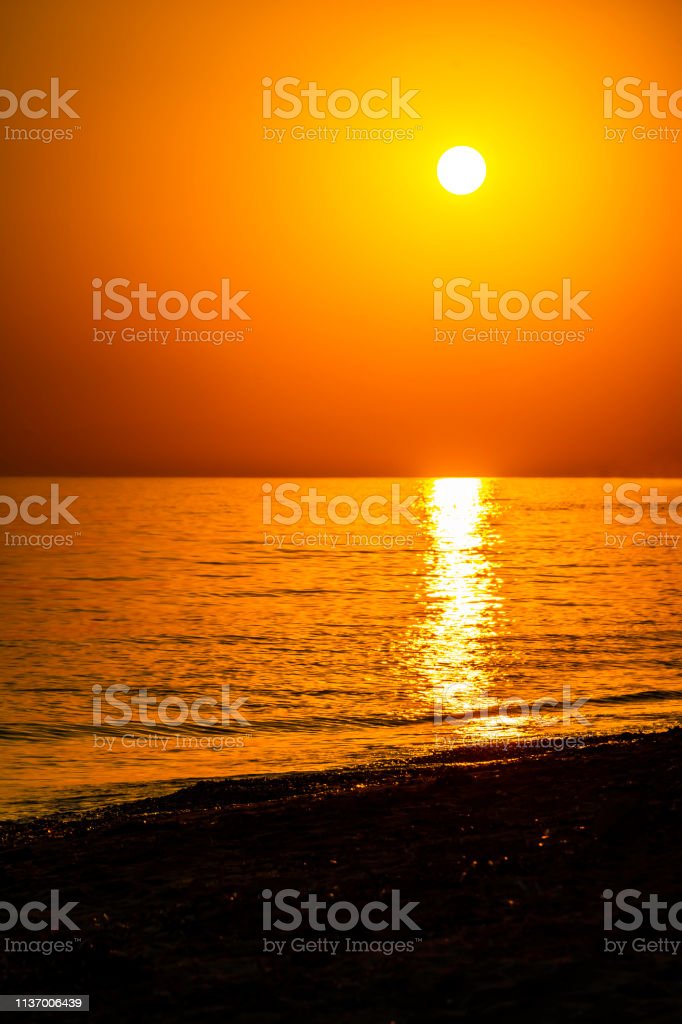 Detail Foto Matahari Terbenam Di Pantai Nomer 40