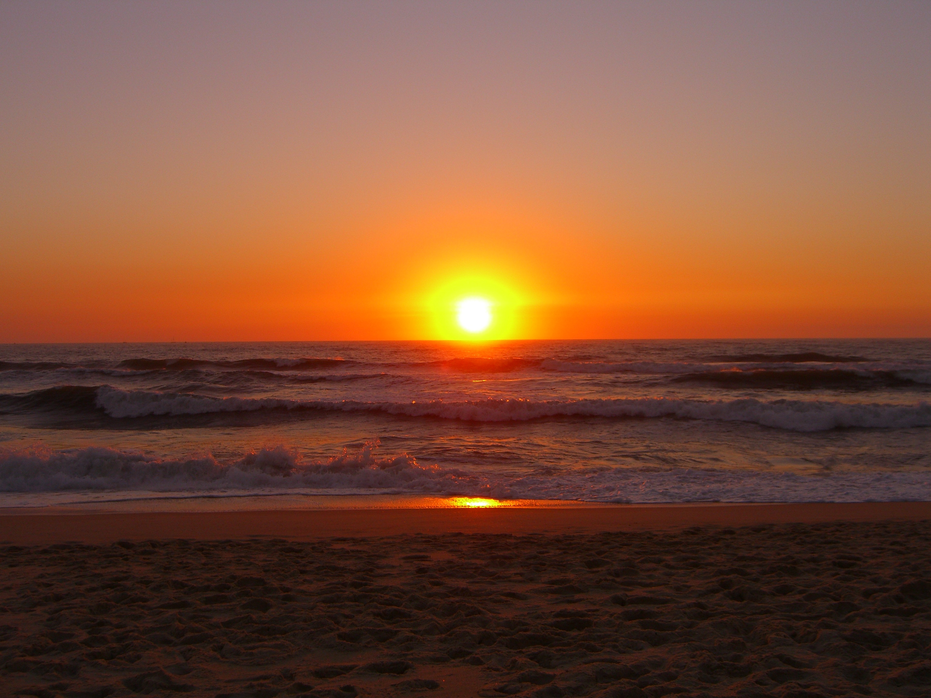Detail Foto Matahari Terbit Di Pantai Nomer 12