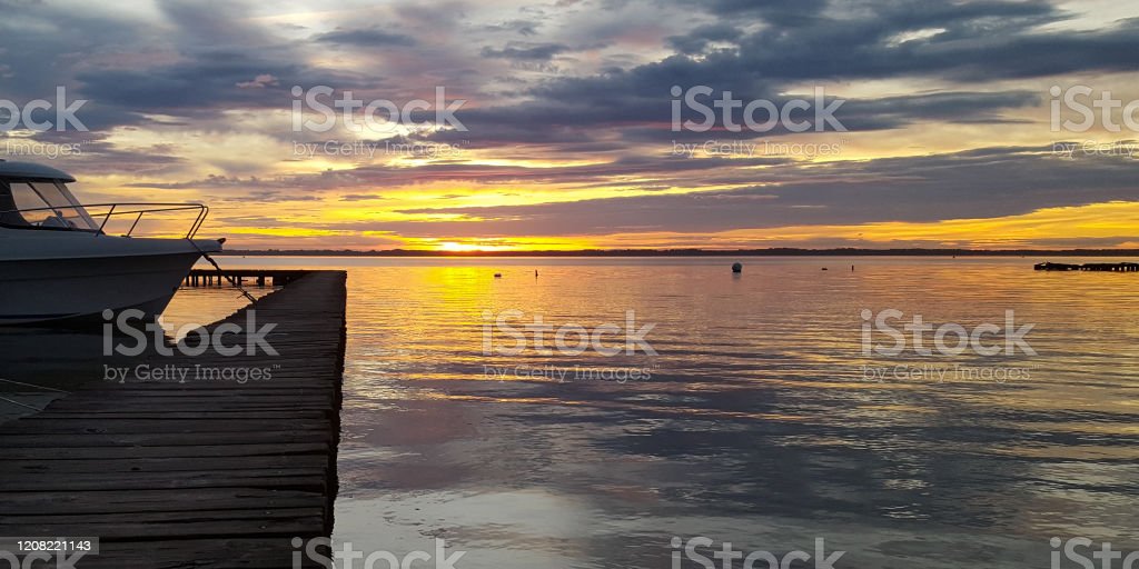 Detail Foto Matahari Terbit Yang Indah Nomer 39