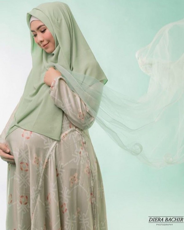 Detail Foto Maternity Berhijab Nomer 25