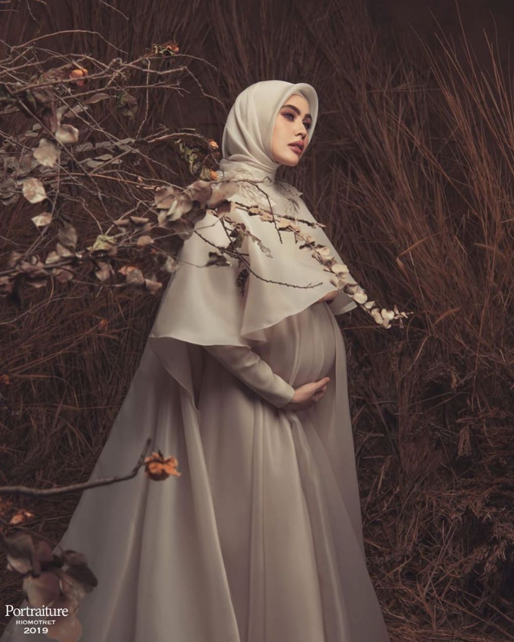 Detail Foto Maternity Hijab Nomer 18