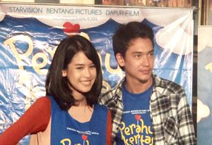 Detail Foto Maudy Ayunda Dan Adipati Dolken Nomer 15