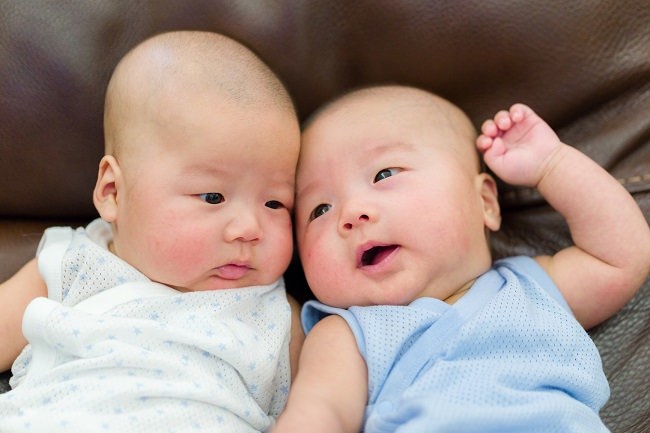 Detail Foto Melahirkan Bayi Kembar Nomer 38