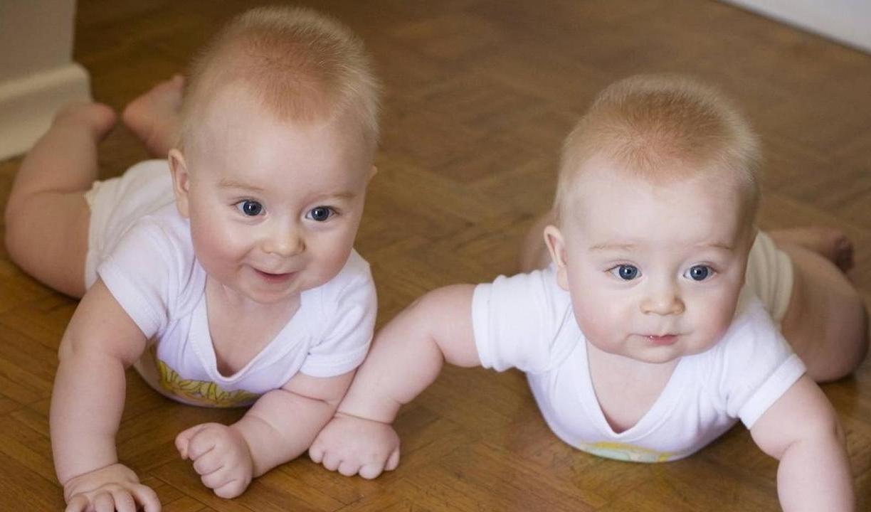 Detail Foto Melahirkan Bayi Kembar Nomer 52