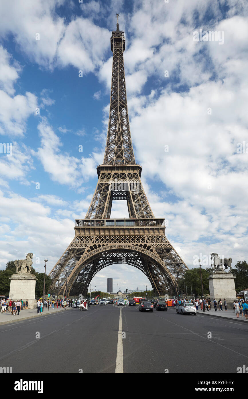 Detail Foto Menara Eiffel Nomer 14