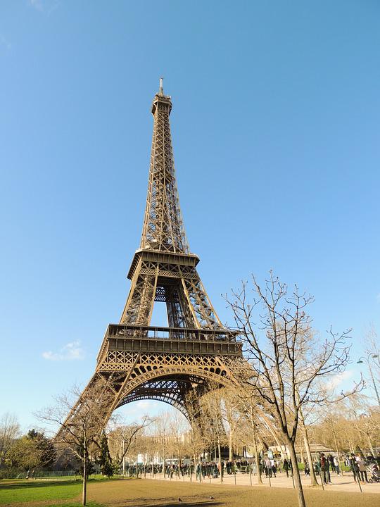 Detail Foto Menara Eiffel Nomer 24