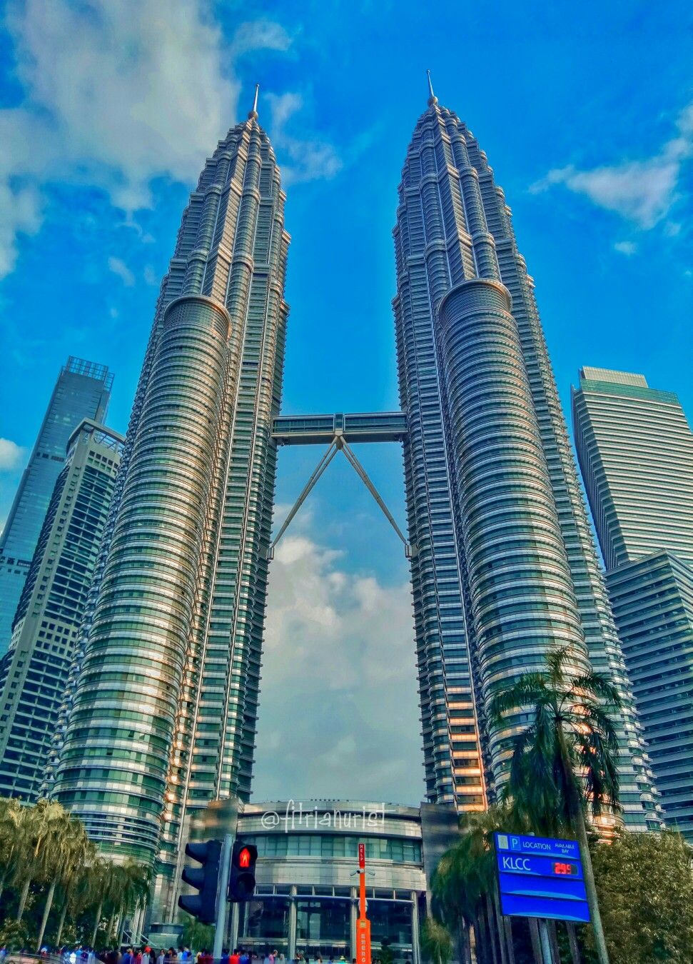 Detail Foto Menara Kembar Malaysia Nomer 13