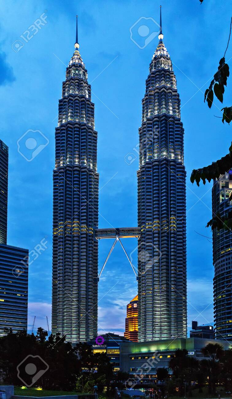 Detail Foto Menara Kembar Malaysia Nomer 16