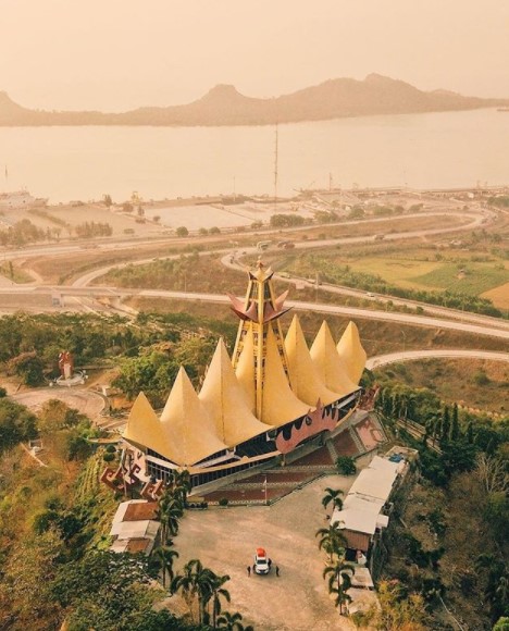 Detail Foto Menara Siger Lampung Nomer 27