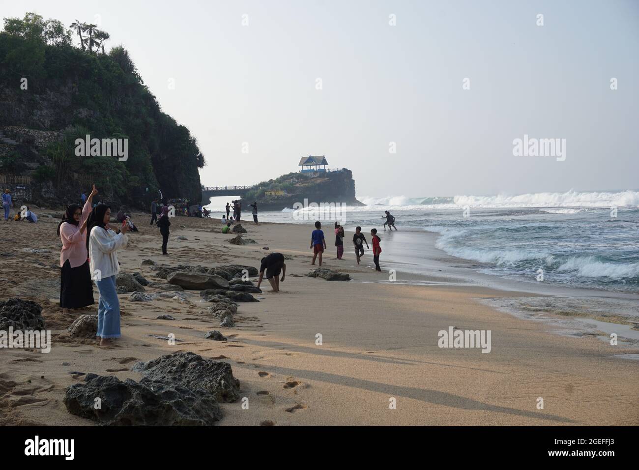 Detail Foto Mesra Di Pantai Nomer 45