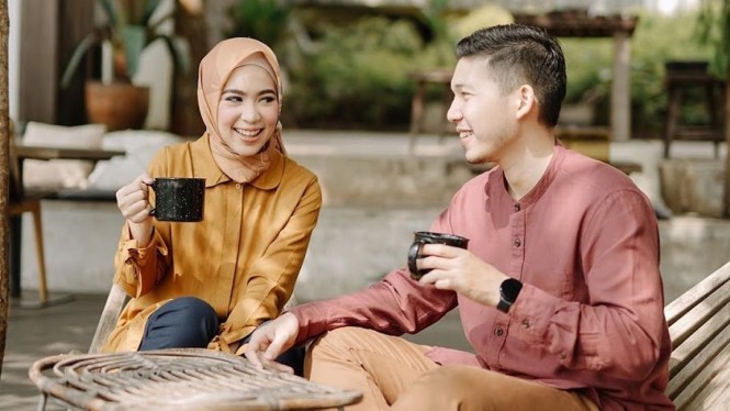 Detail Foto Mesra Suami Istri Nomer 52