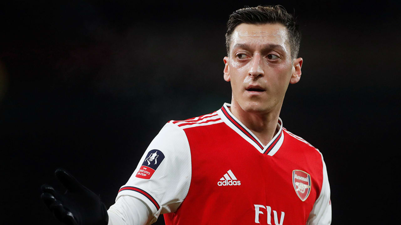 Detail Foto Mesut Ozil Nomer 18