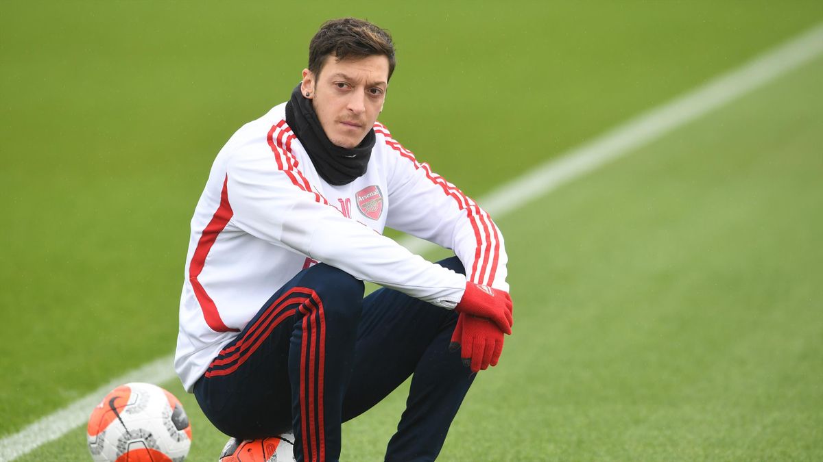 Detail Foto Mesut Ozil Nomer 29