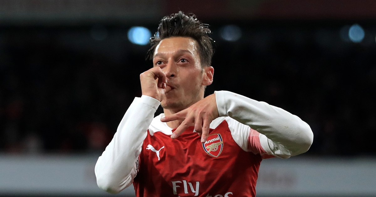 Detail Foto Mesut Ozil Nomer 10