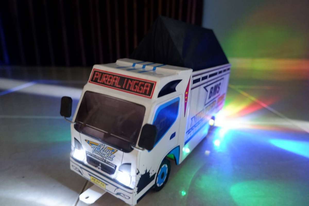 Detail Foto Miniatur Truk Oleng Nomer 42