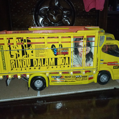 Detail Foto Miniatur Truk Oleng Nomer 52