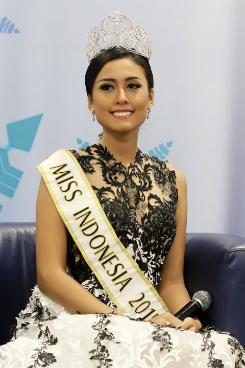 Detail Foto Miss Indonesia 2015 Nomer 42