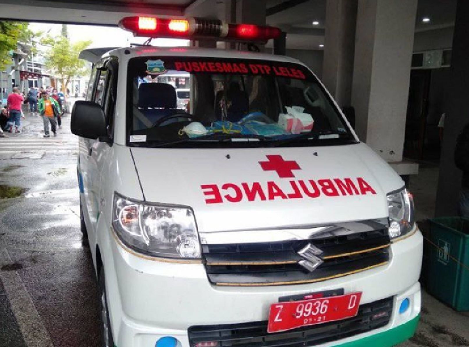 Detail Foto Mobil Ambulance Nomer 2