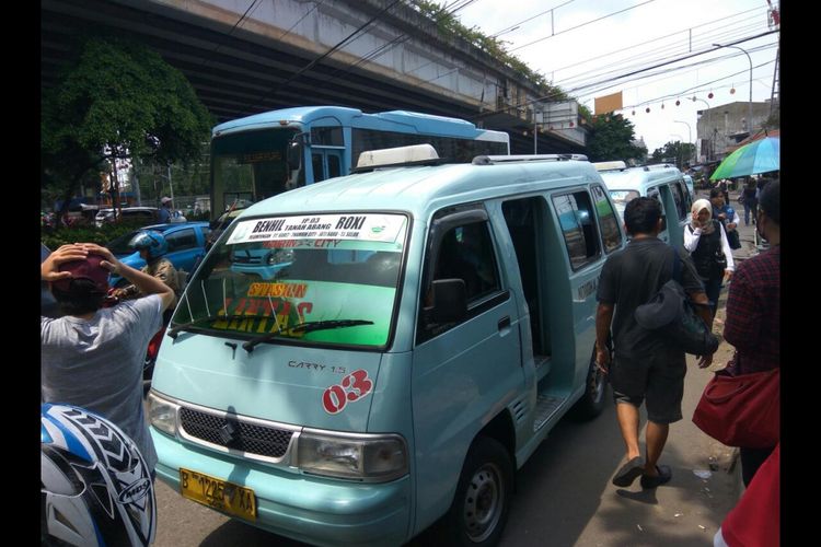 Detail Foto Mobil Angkot Nomer 27