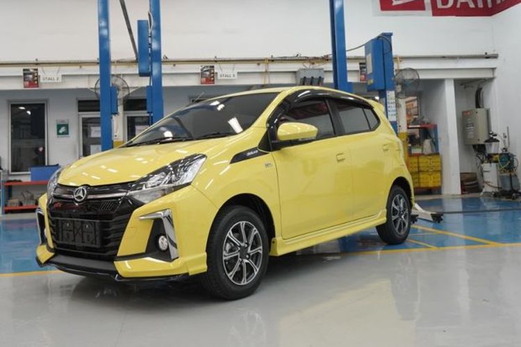 Detail Foto Mobil Ayla Terbaru Nomer 27