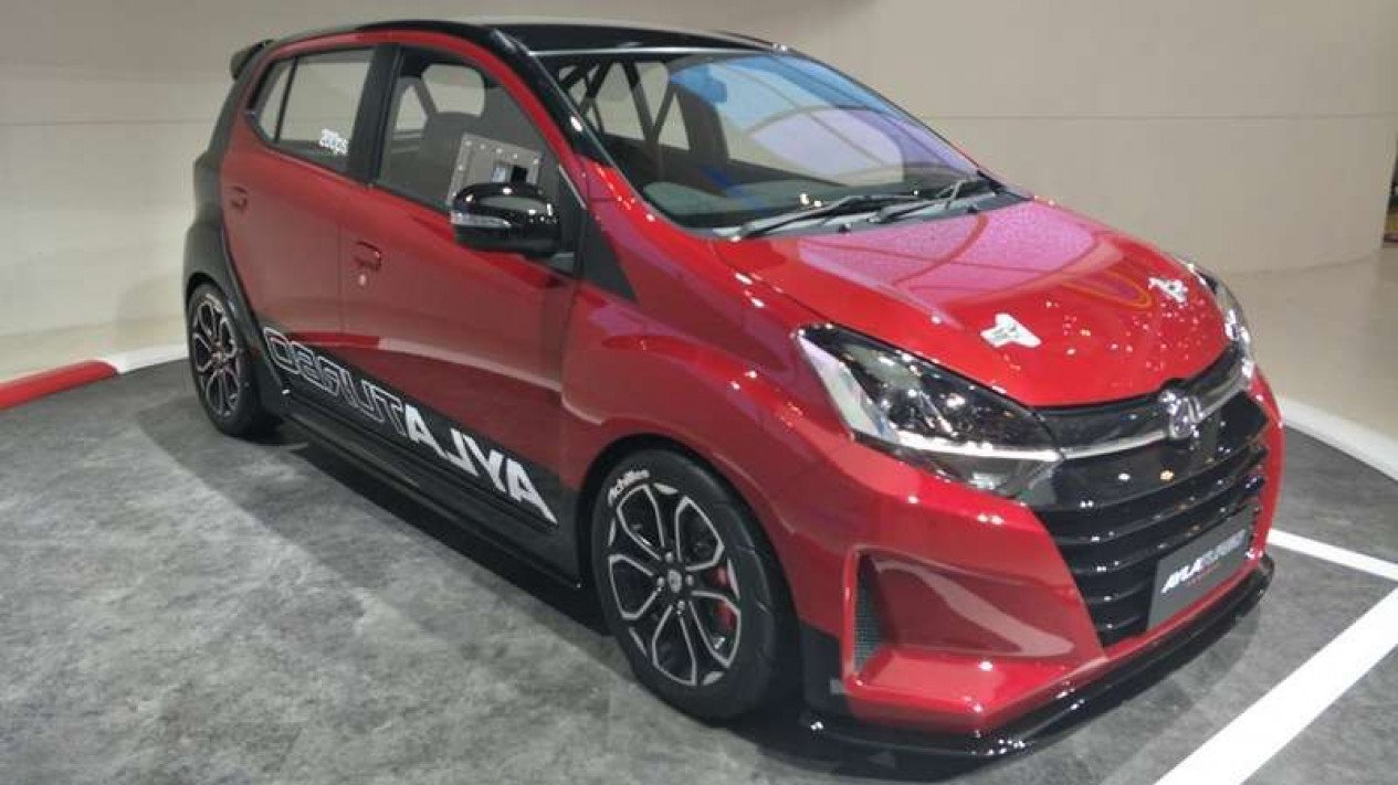 Detail Foto Mobil Ayla Terbaru Nomer 39